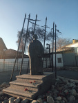 Памятник жертвам политических репрессий 1930-1950 годов.

Открытие монумента состоялось 30 октября 2007 г. Скульптор — В. Б. Бухаев.

