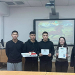 photo_5278681550759334770_y